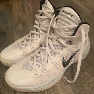 Nike Hyperdunk Basketball Shoes - 10.5